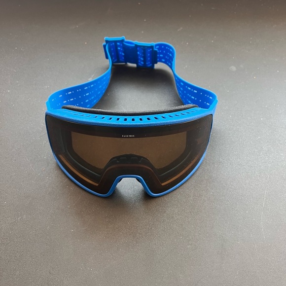 Electronic Goggles - Picture 2 of 6